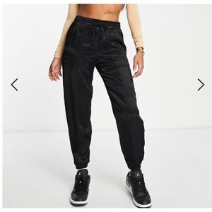ASOS DESIGN Hourglass satin seam detail Trousers in black, US 6